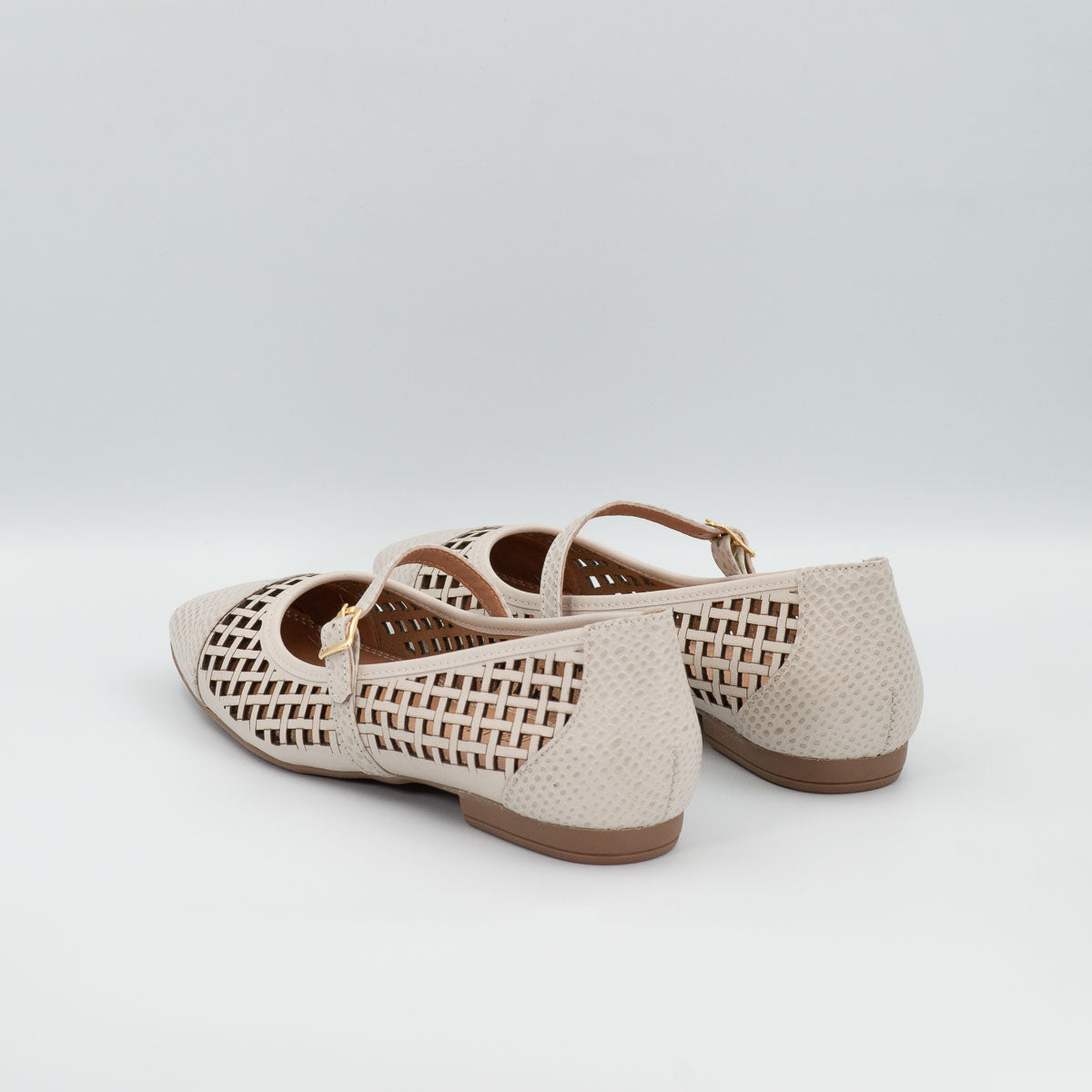 Açaí Mary Jane flats - three-quarter view vegetal off-white