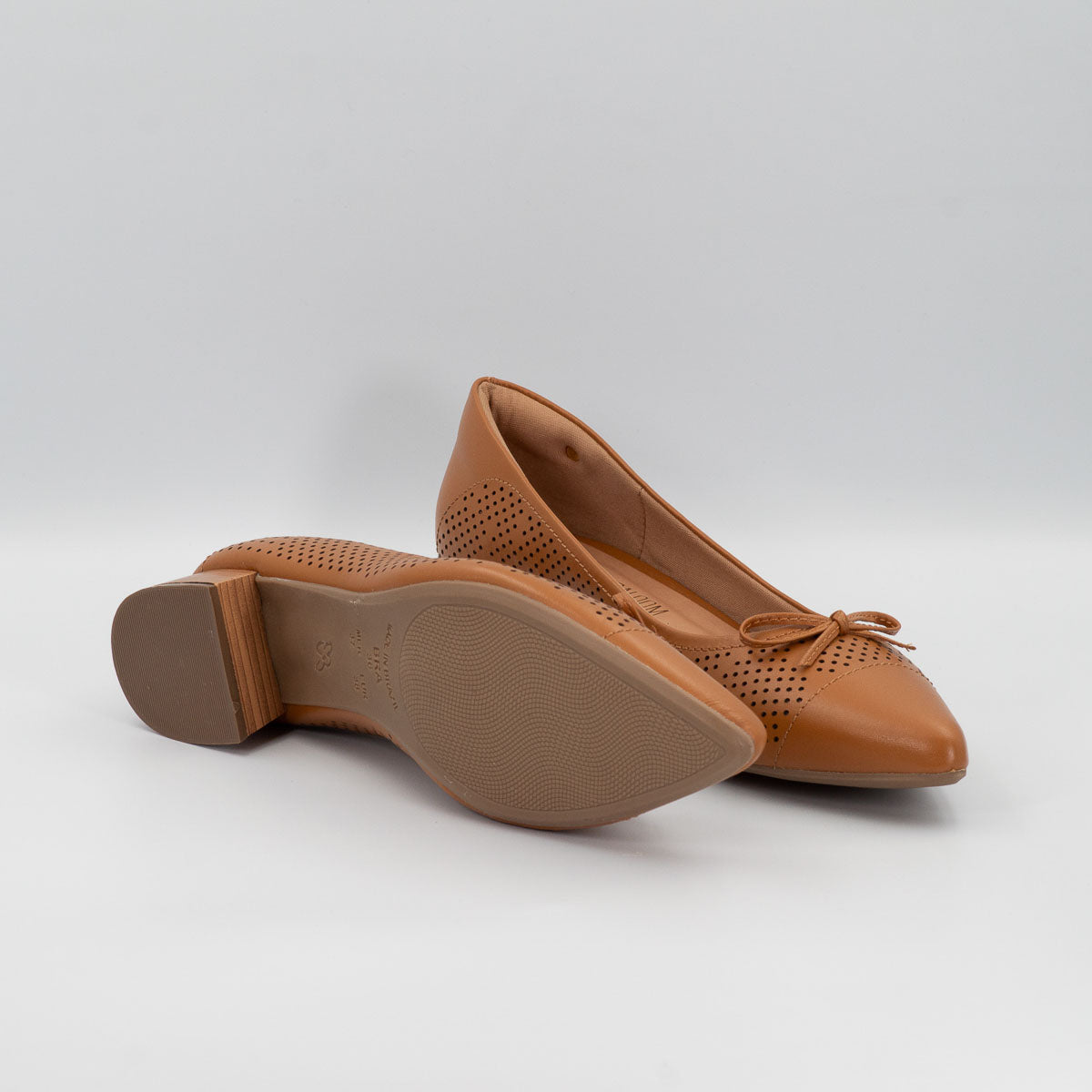 Alecrim pumps - bottom sole view vegetal whiskey Terraloom
