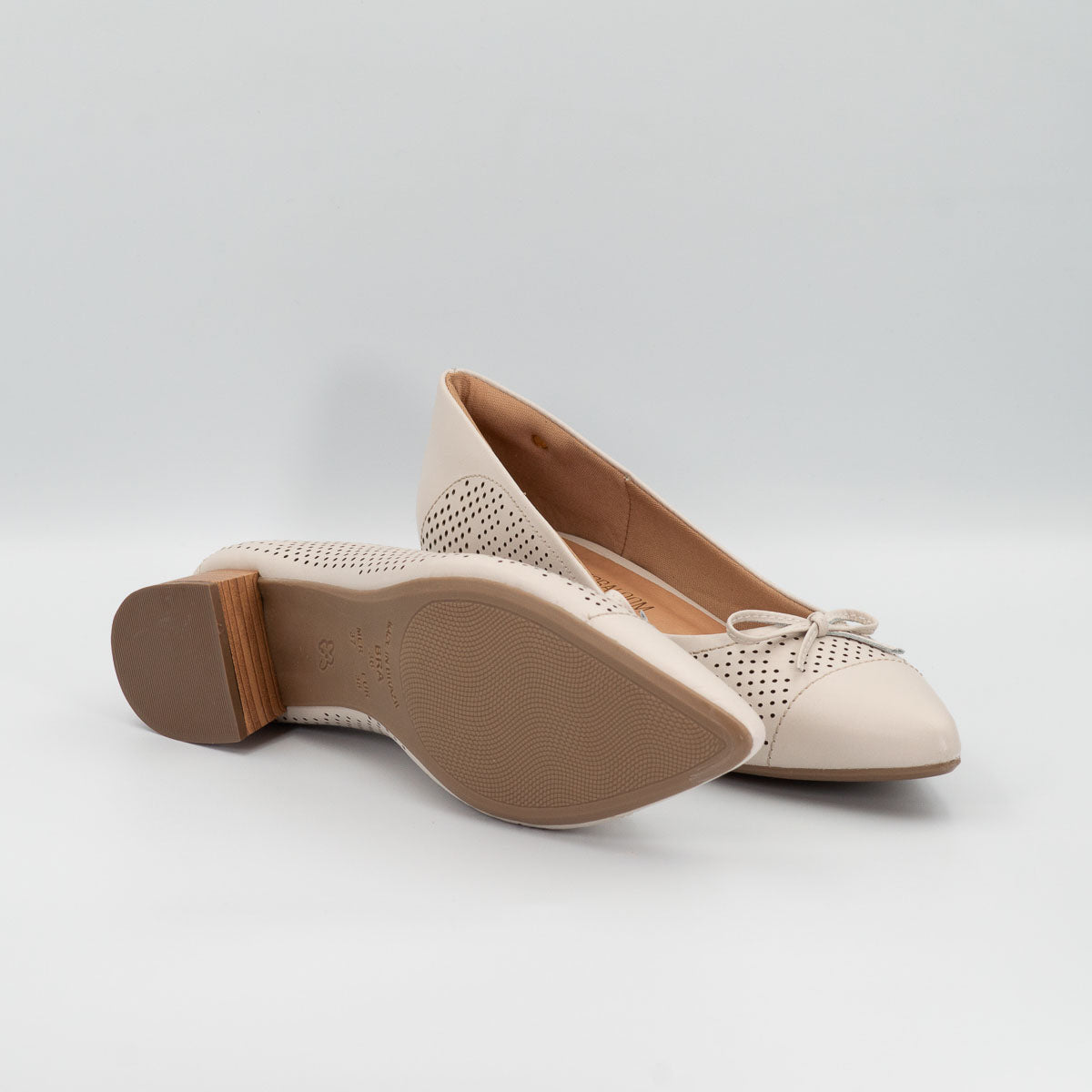 Alecrim pumps - bottom sole view vegetal off-white Terraloom