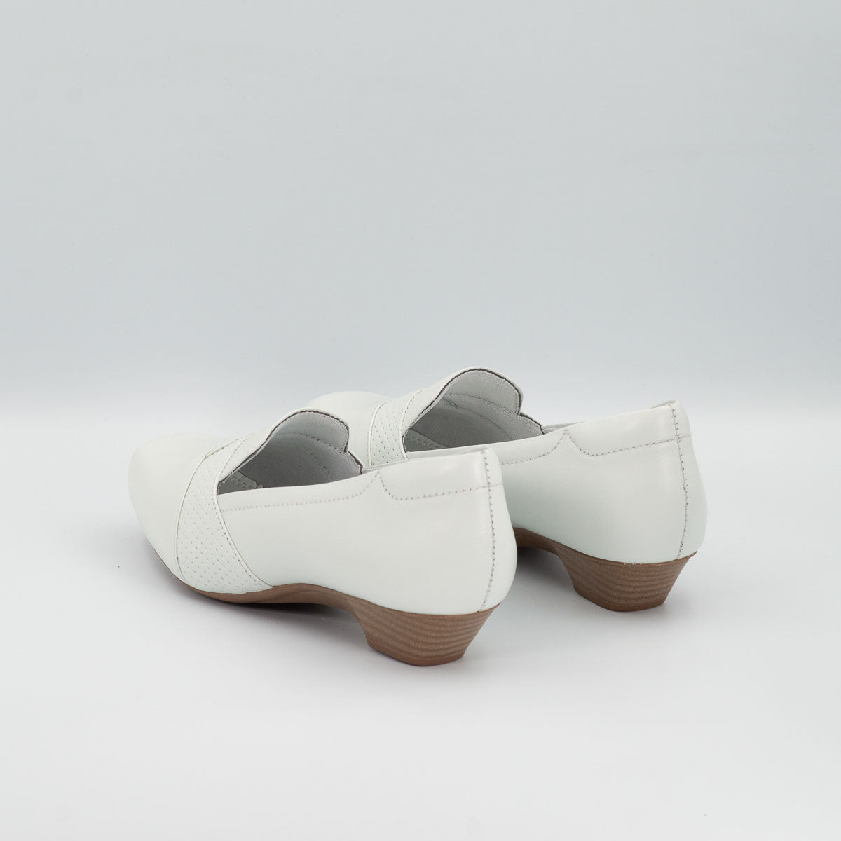 Araucária shoes - three-quarter angle view comfortable
