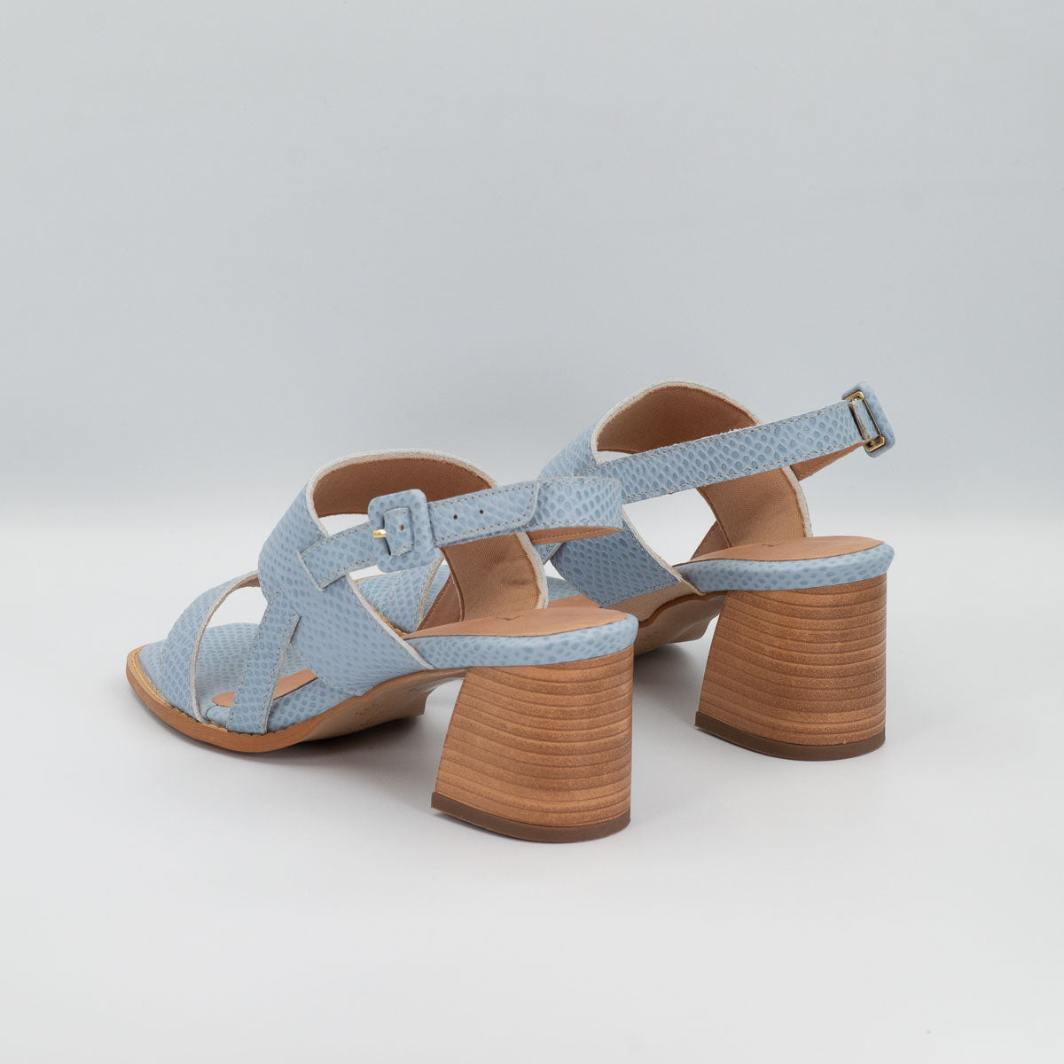 Begônia light blue sandals - three-quarter view comfortable Terraloom