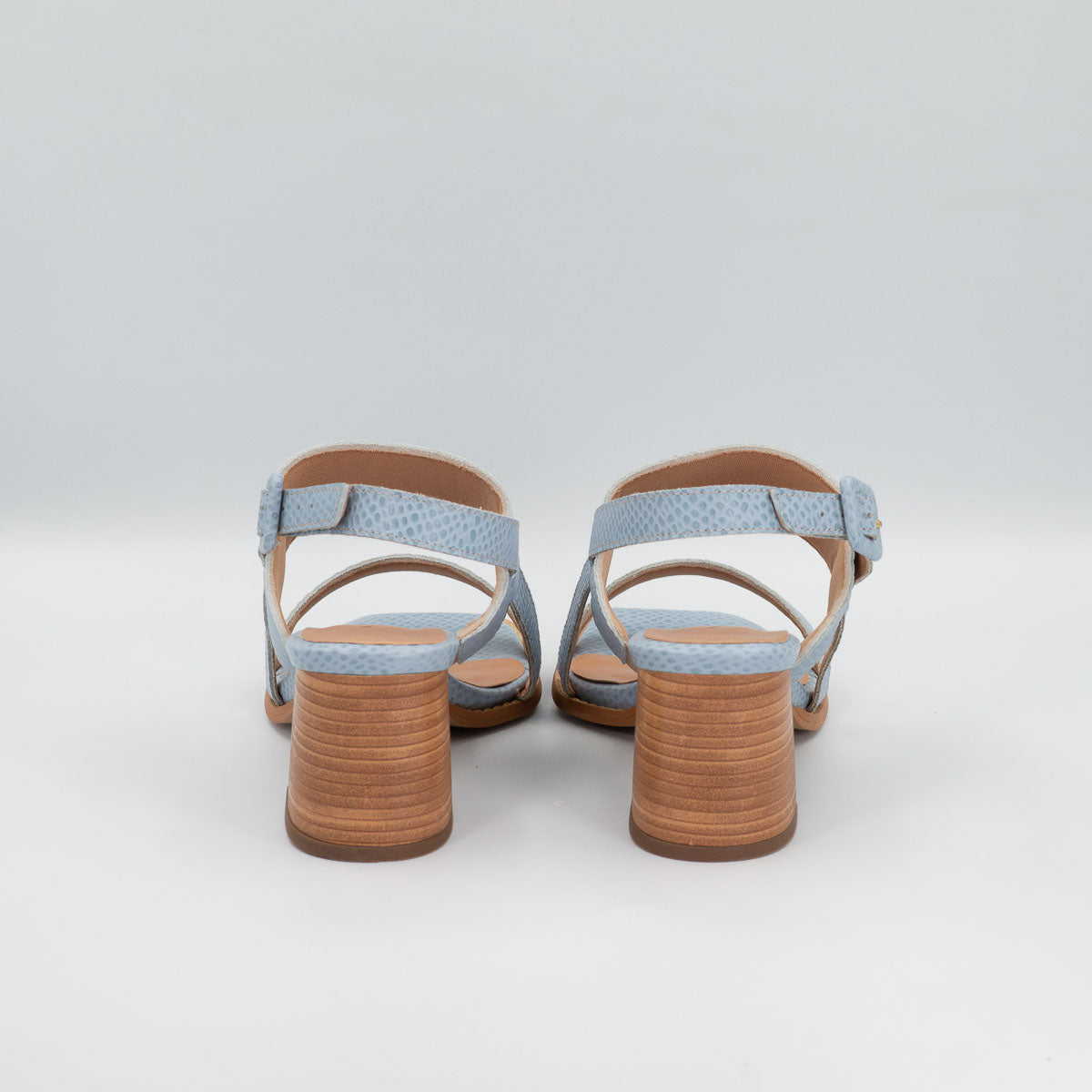 Terraloom Begônia light blue sandals - back view showing heel