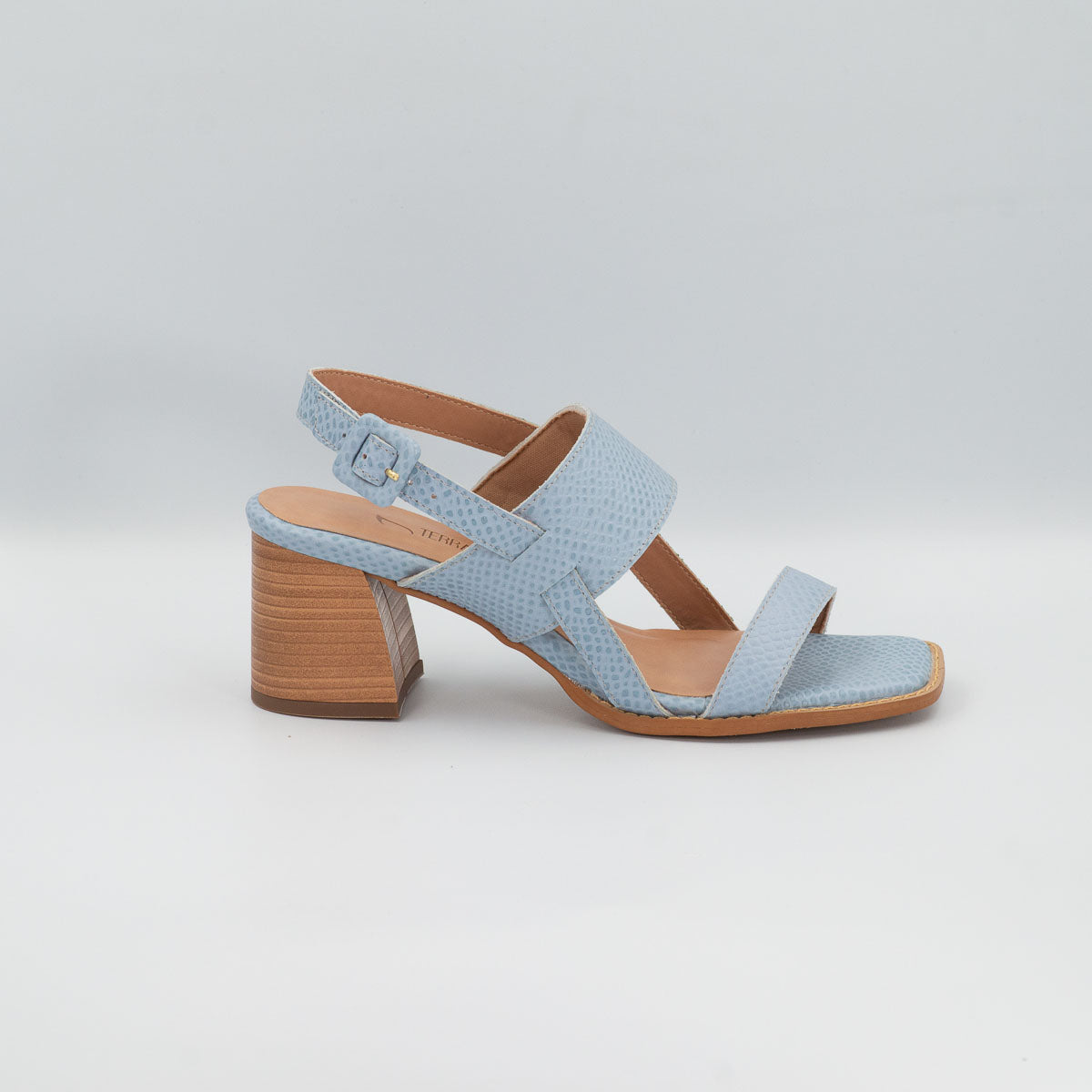 Terraloom Begônia light blue sandals - side profile right comfortable