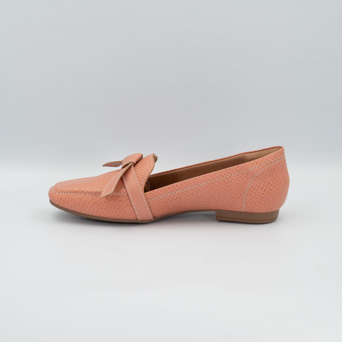Caju bow fish scale loafer - left side profile view flat sole