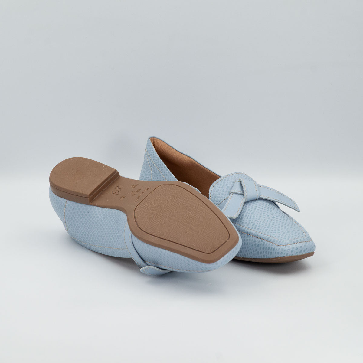 Caju loafers - bottom sole view scale capri Terraloom