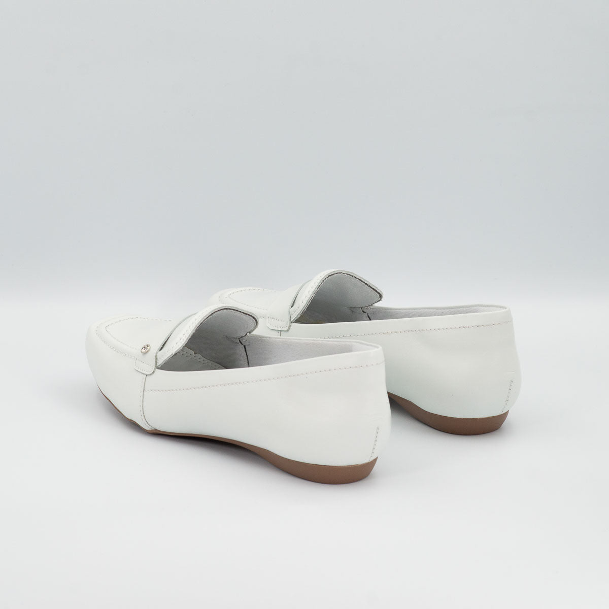Cedro shoes - three-quarter angle view comfortable