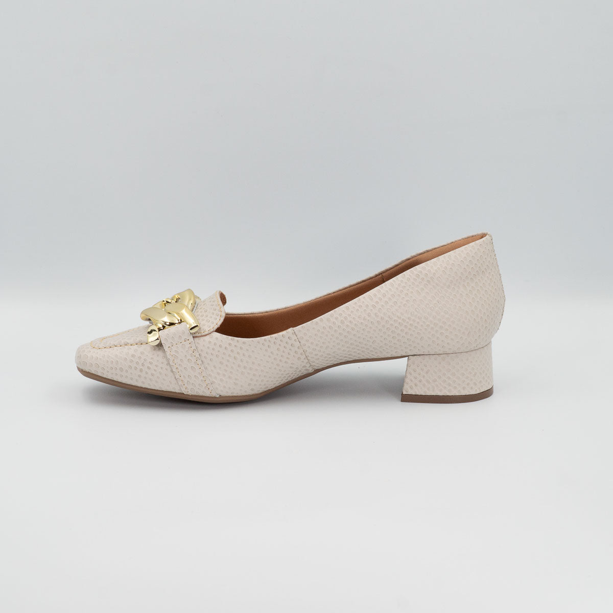 Terraloom Coentro scale off-white pumps - left side profile view