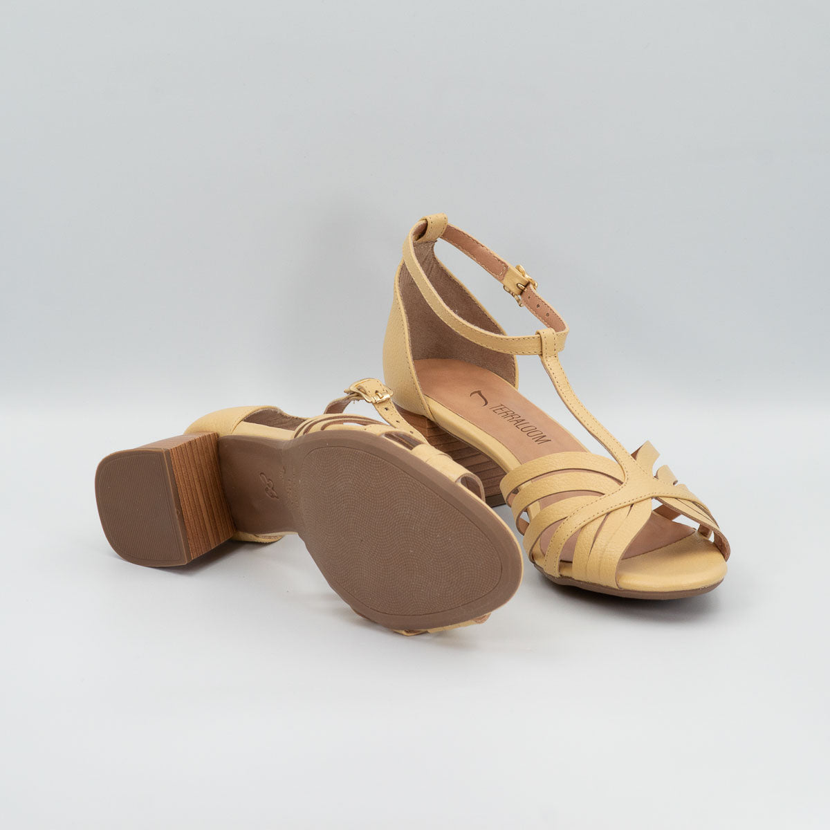 Girassol sandals - bottom sole view floater uvaia T-bar design