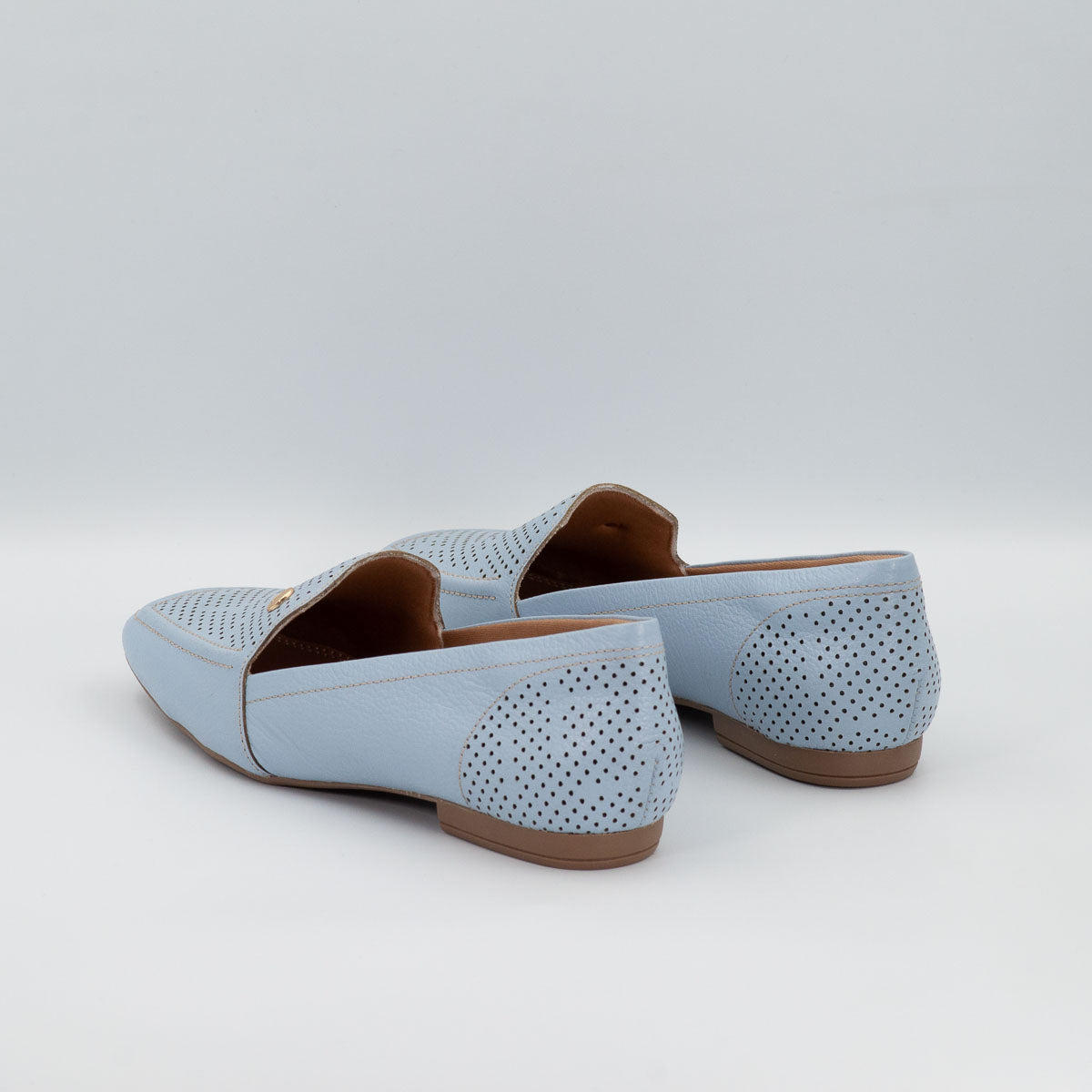 Goiaba loafers - three-quarter angle view comfortable