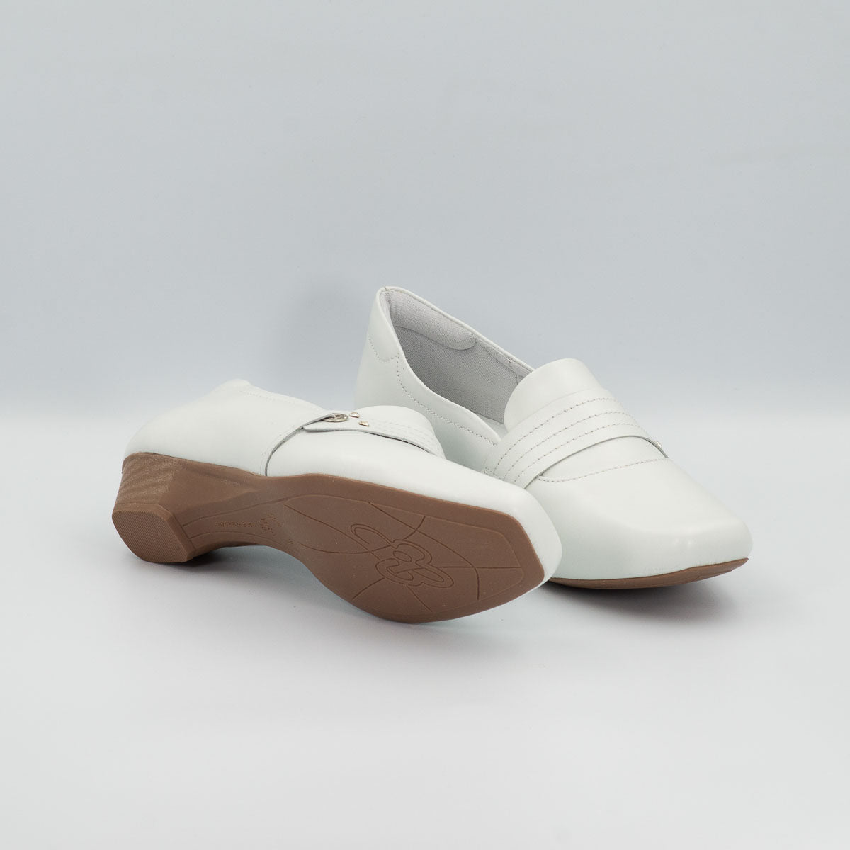 Imbuia shoes - bottom sole view white Terraloom