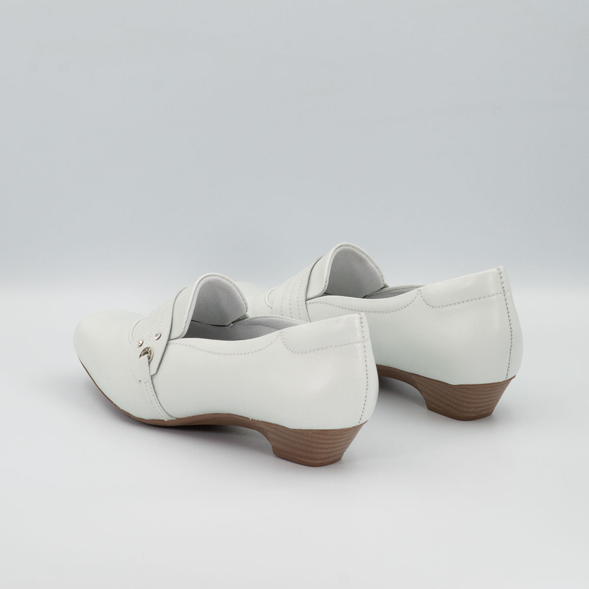 Imbuia shoes - three-quarter angle view comfortable