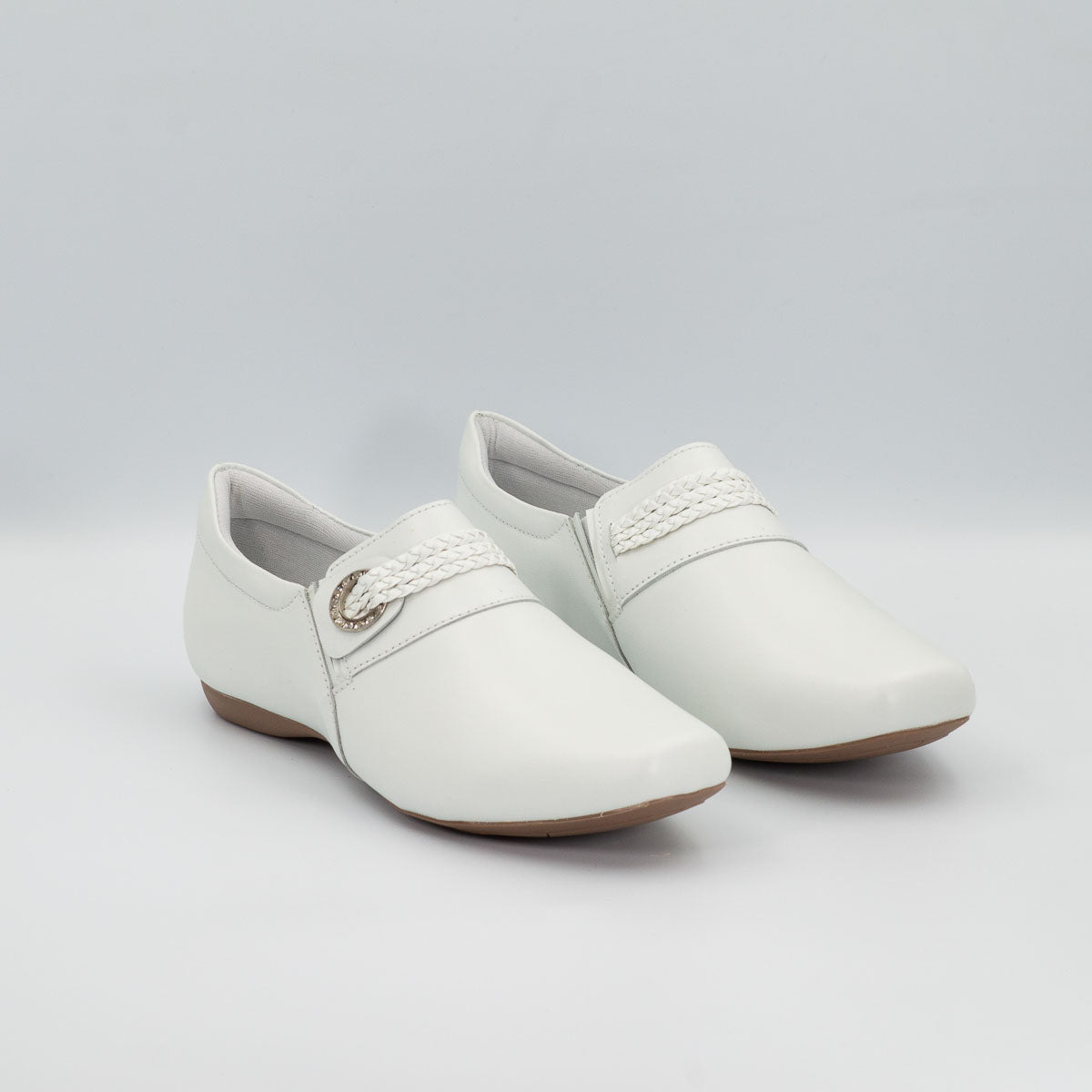 Comfortable Terraloom Ipê vegetal off-white clinical comfort flat shoes - pair view