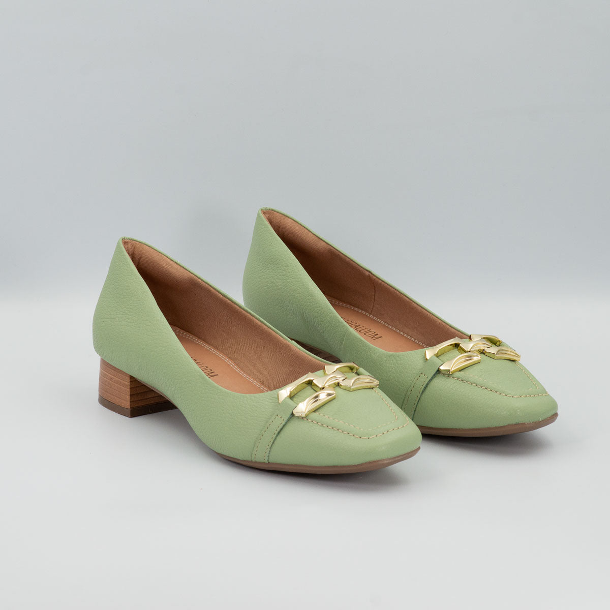Comfortable Terraloom Manjericão floater pistachio buckle pumps - pair view
