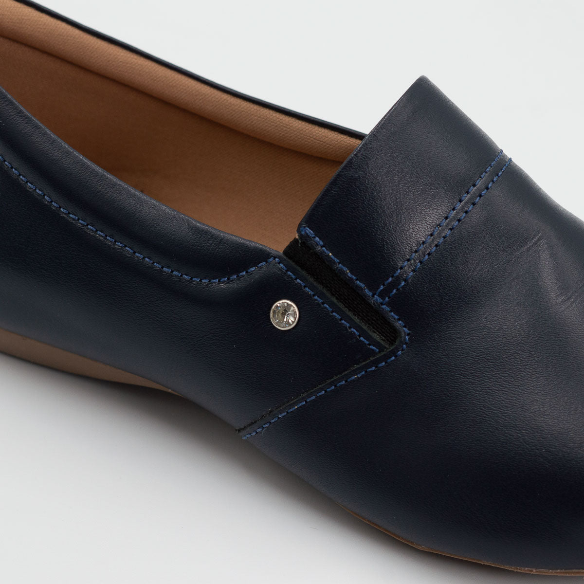 Terraloom Jacarandá shoe - close-up detail view vegetal deep sea blue leather