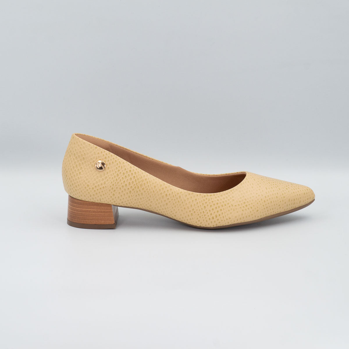 Terraloom Orégano pumps - right side profile view scale uvaia