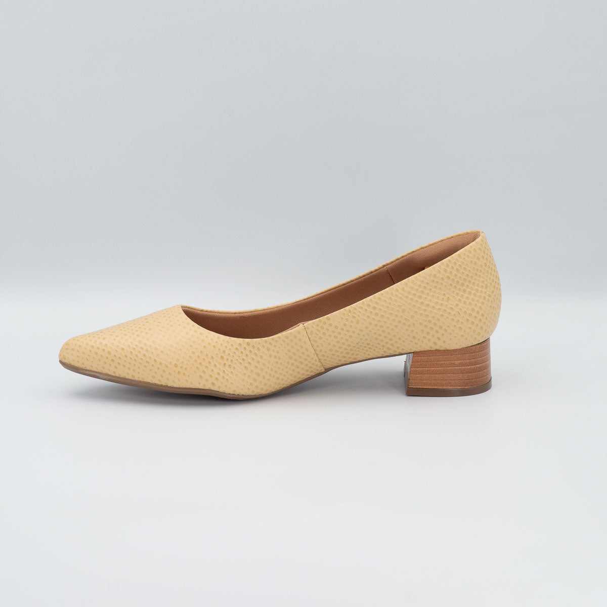 Orégano fish scale pointed pump - left side profile view showing stacked low block heel