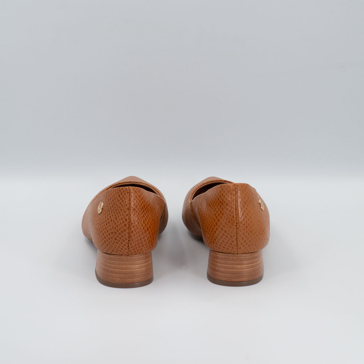 Terraloom Orégano pumps - back view scale whiskey comfortable