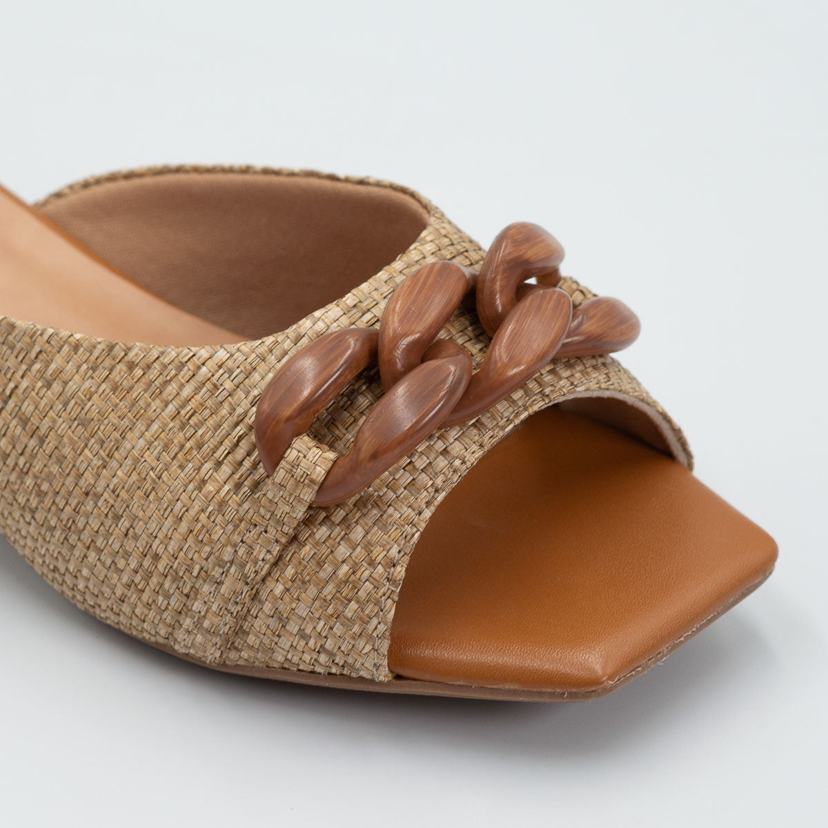 Terraloom Cravo sandal - close-up detail view warm straw leather