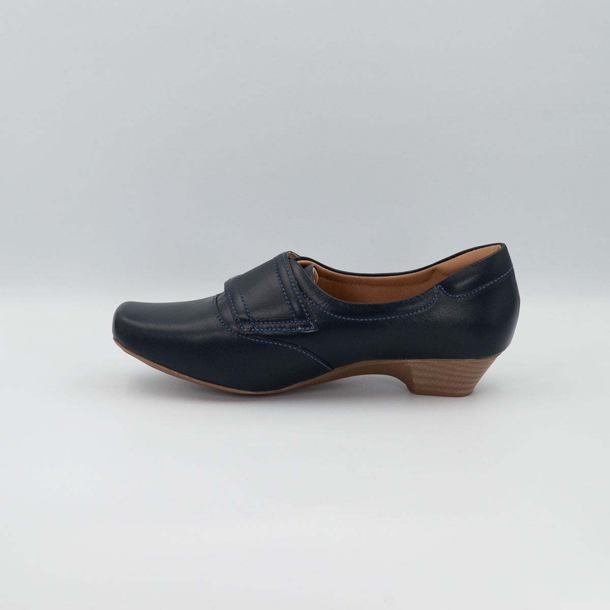 Peroba clinical comfort shoe - left side profile view showing stacked super low block heel