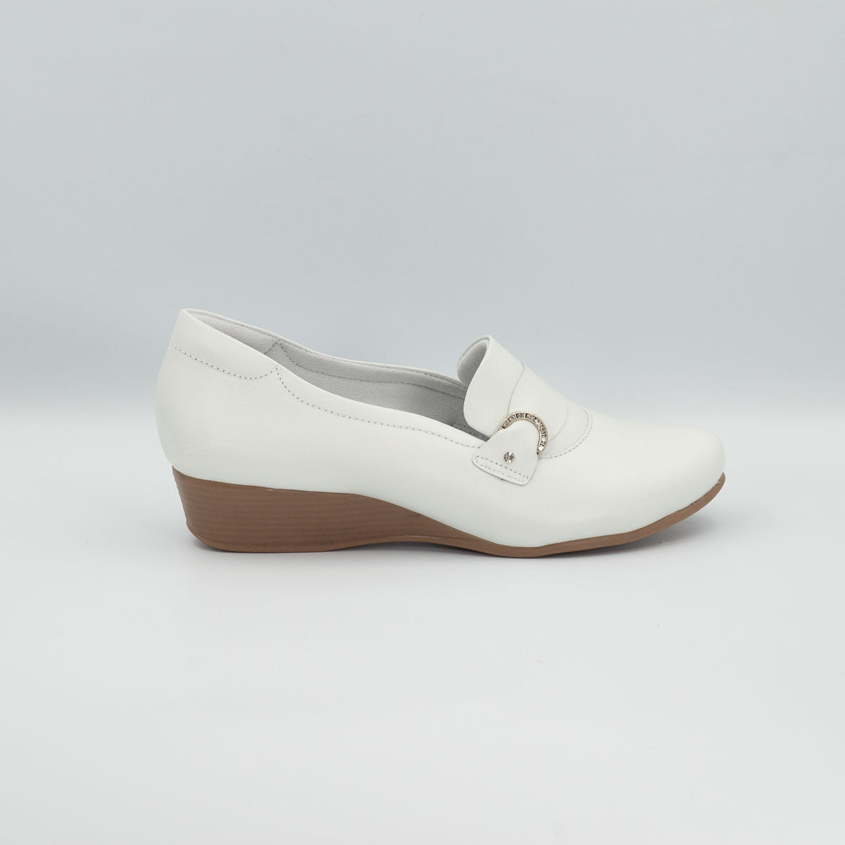 Terraloom Seringueira shoes - right side profile view white