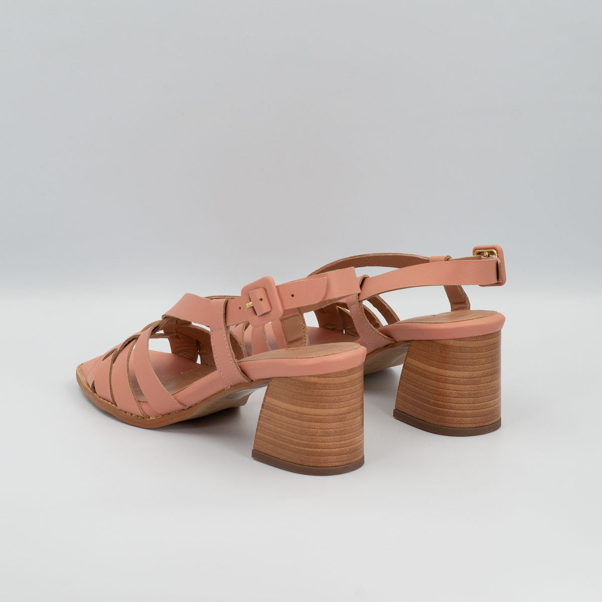 Tulipa sandal - three-quarter angle view comfortable vegetal peach