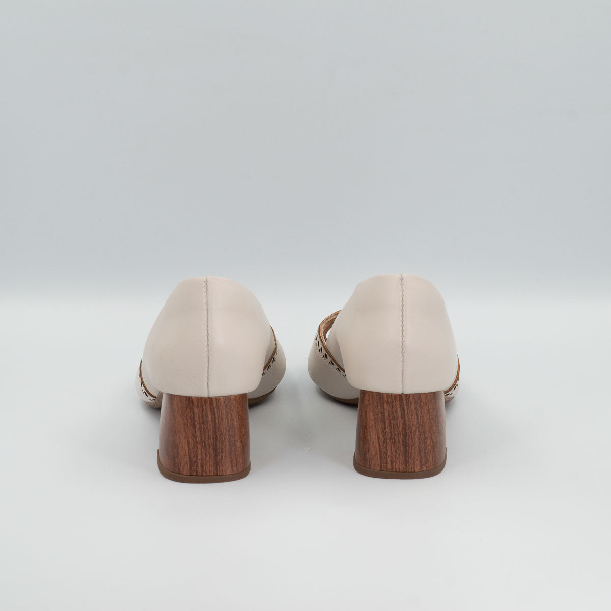 Terraloom Urucum pumps - back heel view stacked mid block